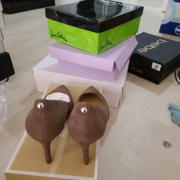 Micheal kors  color taupe - Picture 6 of 9